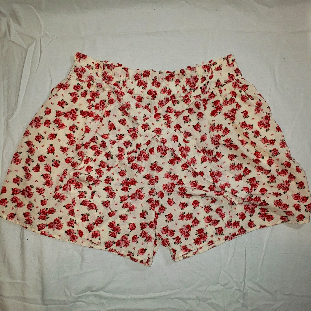 white floral shorts